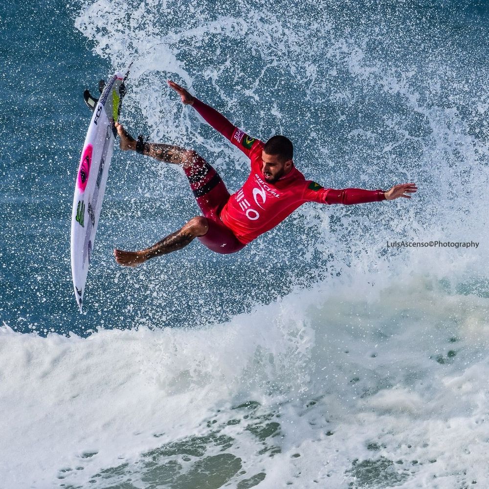 Surfing in Portugal: Where to Go, When, and How to Start (2026)